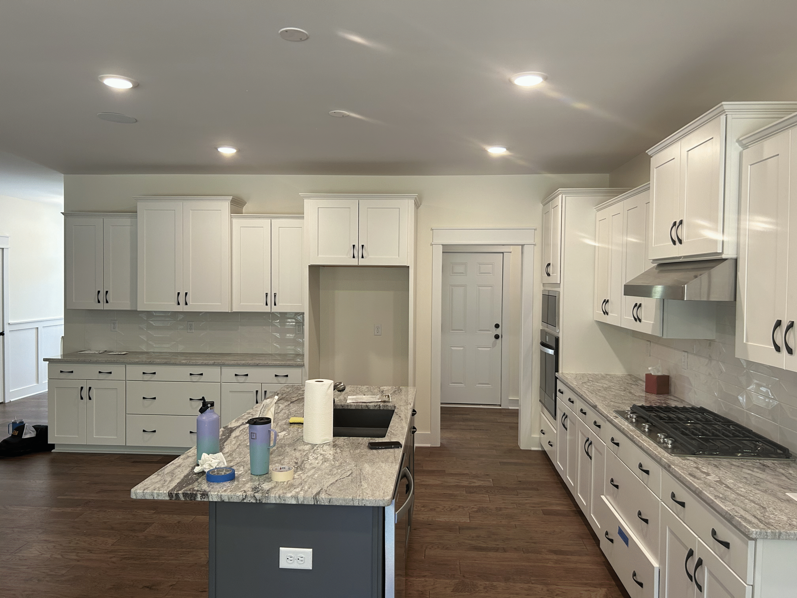 kitchen-cabinet-painting-service